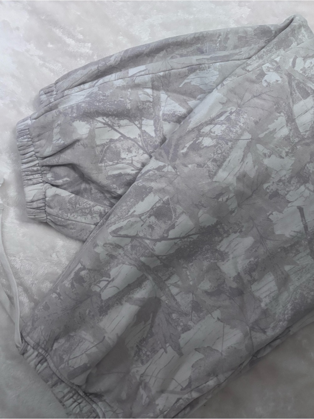 Hollister camo joggers (just joggers not the top)